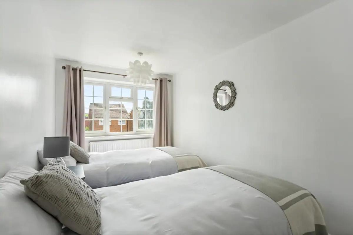 Bright & Spacious With Garden & Parking Nottingham Exterior foto